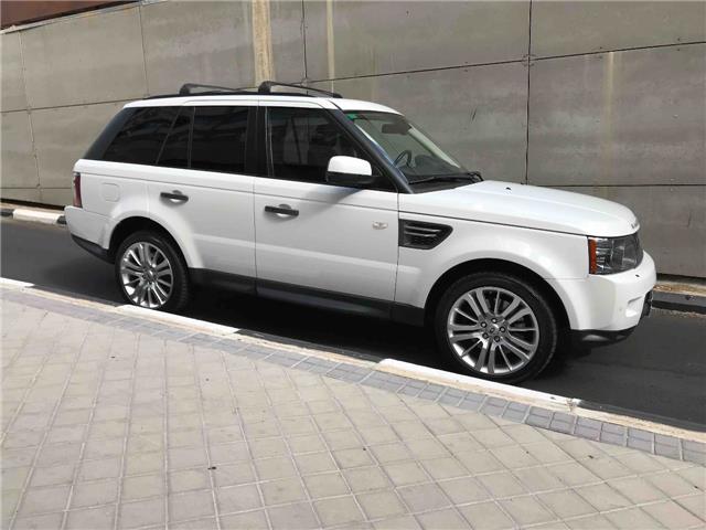 Left hand drive LANDROVER RANGE ROVER SPORT 3.0 TDV6 HSE AUT SPANISH REG